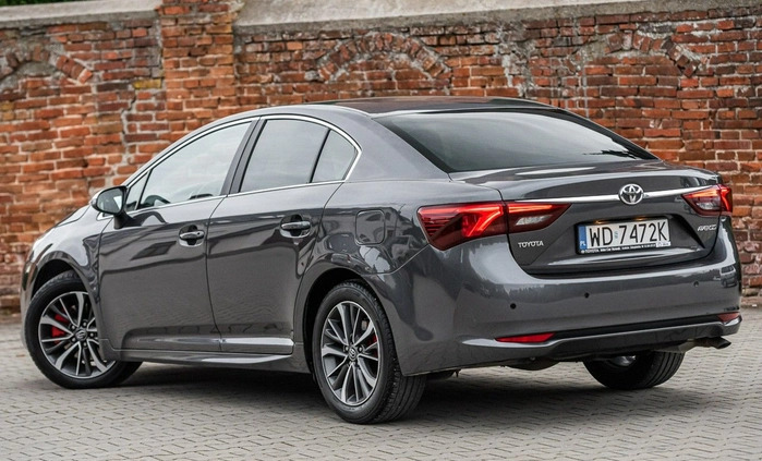 Toyota Avensis cena 46700 przebieg: 260000, rok produkcji 2016 z Radzymin małe 407